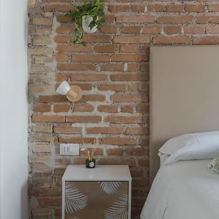 Pensjonat White Ostilia Rzym