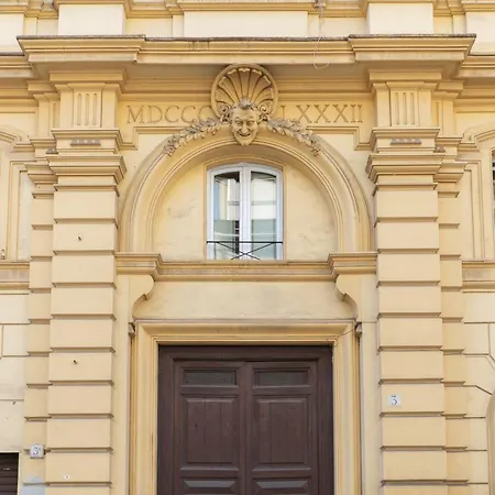 White Ostilia 4* Rzym